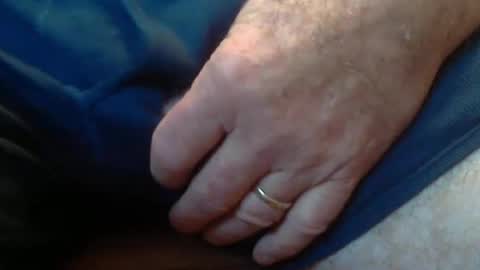 Snapshot of skypylot chatting on 11.14.25 ResqPylot2 online show from 11.14.25