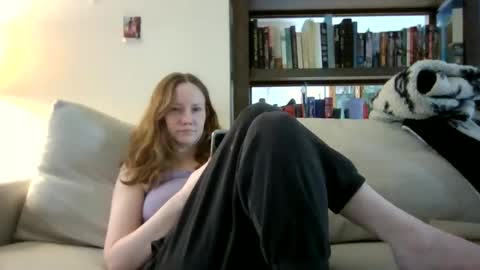 Snapshot of skywinters chatting on 05.01.26 Sky Winters online show from 05.01.26