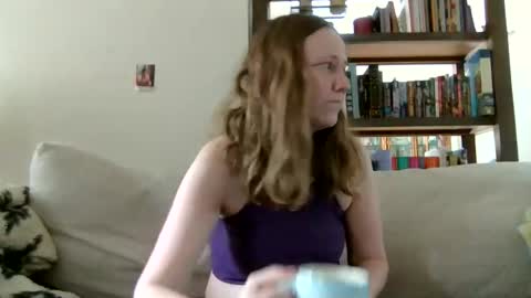Snapshot of skywinters chatting on 05.11.26 Sky Winters online show from 05.11.26