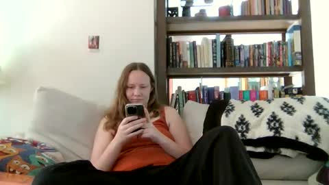 Snapshot of skywinters chatting on 06.10.26 Sky Winters online show from 06.10.26