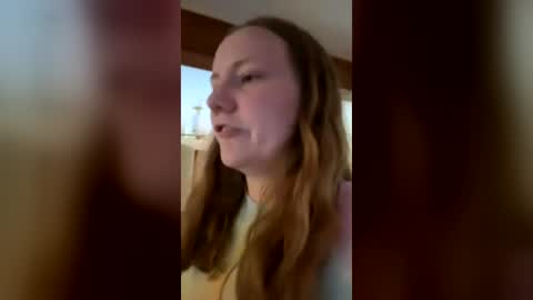 Snapshot of skywinters chatting on 06.25.26 Sky Winters online show from 06.25.26