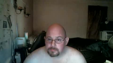 Snapshot of slavejim518 chatting on 01.05.25 slavejim online show from 01.05.25