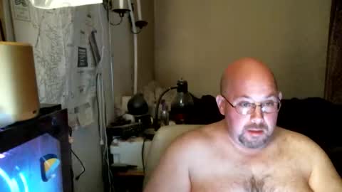 Snapshot of slavejim518 chatting on 03.29.26 slavejim online show from 03.29.26