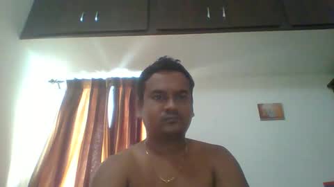 slaveqteguy online show from 10.22.25