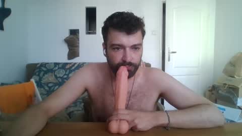Snapshot of slavic_sword chatting on 07.12.26 slavic_sword online show from 07.12.26