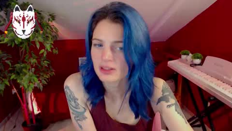 Snapshot of slayq777 chatting on 10.05.25 Emilia online show from 10.05.25