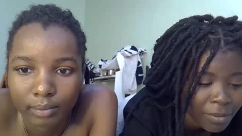 sleciah online show from 12.18.25