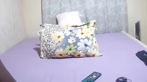 Snapshot of slender_sweetbabe chatting on 04.20.26 slender_sweetbabe online show from 04.20.26