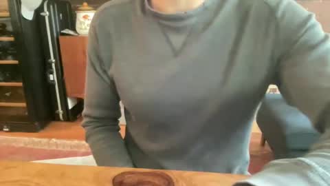 Snapshot of slickandeasy39 chatting on 12.19.24 slickandeasy39 online show from 12.19.24