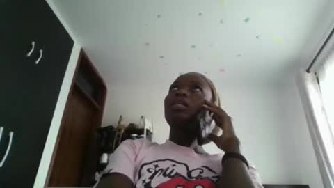 Snapshot of slim_l2 chatting on 10.24.25 slim_l2 online show from 10.24.25