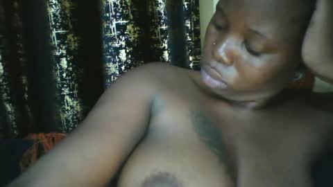 Snapshot of slim_petite_ebony chatting on 06.13.26 slim_petite_ebony online show from 06.13.26
