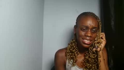 Snapshot of slimbaby16 chatting on 11.17.25 Slim online show from 11.17.25