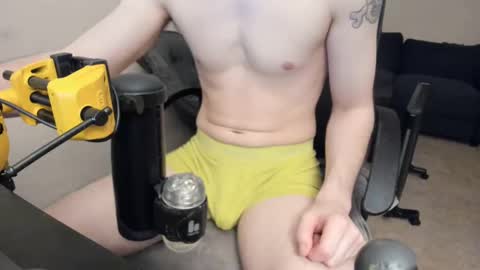 Snapshot of slimguerrilla chatting on 03.09.25 Slimguerrilla online show from 03.09.25