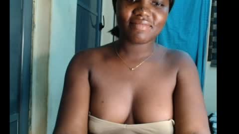 Snapshot of slimthick_tinah chatting on 07.28.26 TINA online show from 07.28.26