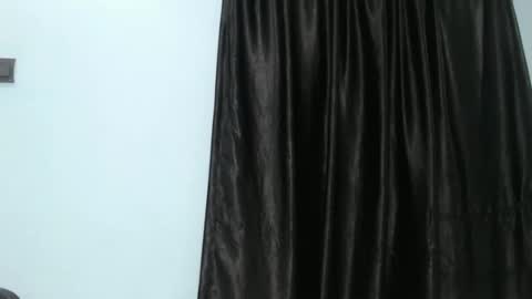 Snapshot of slimzyxdoll chatting on 02.28.25 slimzyxdoll online show from 02.28.25