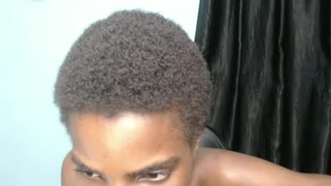 Snapshot of slimzyxdoll chatting on 03.03.25 slimzyxdoll online show from 03.03.25