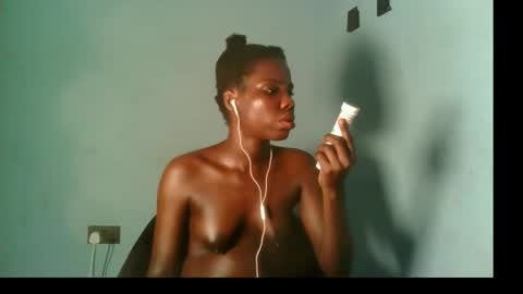 Snapshot of slimzyxdoll chatting on 09.17.25 slimzyxdoll online show from 09.17.25