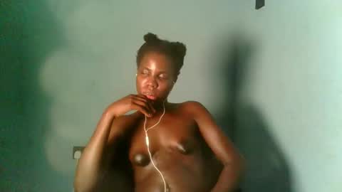 Snapshot of slimzyxdoll chatting on 09.18.25 slimzyxdoll online show from 09.18.25