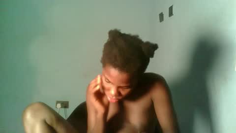 Snapshot of slimzyxdoll chatting on 09.22.25 slimzyxdoll online show from 09.22.25