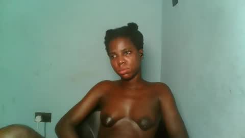 Snapshot of slimzyxdoll chatting on 10.06.25 slimzyxdoll online show from 10.06.25