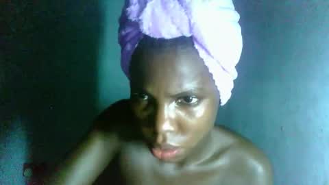 Snapshot of slimzyxdoll chatting on 10.07.25 slimzyxdoll online show from 10.07.25