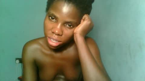 Snapshot of slimzyxdoll chatting on 10.12.25 slimzyxdoll online show from 10.12.25