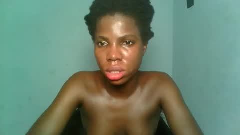 Snapshot of slimzyxdoll chatting on 10.13.25 slimzyxdoll online show from 10.13.25