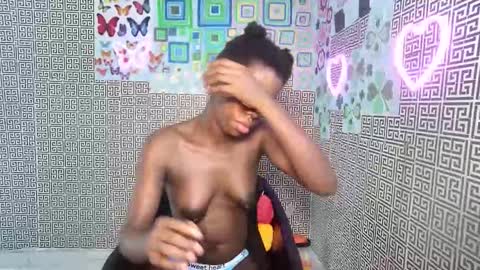 Snapshot of slimzyxdoll chatting on 10.21.25 slimzyxdoll online show from 10.21.25