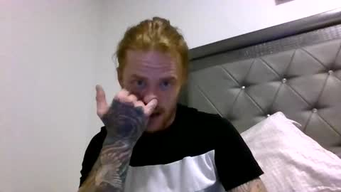 Snapshot of slomoblendz chatting on 06.19.26 slomoblendz online show from 06.19.26