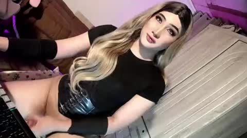 Nathalie online show from 06.20.26