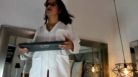 slut_milf_ online show from 06.24.26