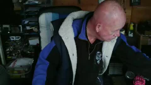 slutboybot online show from 11.04.25