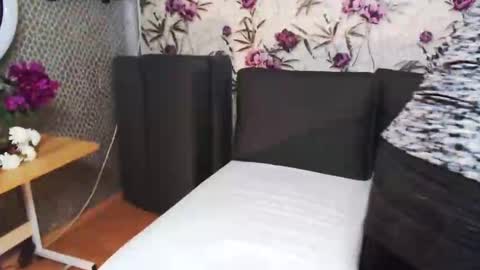 Snapshot of slutishmami chatting on 05.27.26 slutihmami online show from 05.27.26