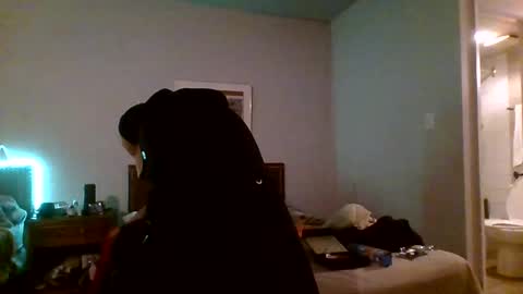 Snapshot of slutman777 chatting on 01.09.25 Phillup Slutz online show from 01.09.25