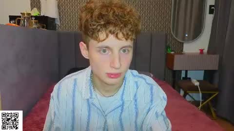 Snapshot of sluttsavage chatting on 07.16.26 sluttsavage online show from 07.16.26