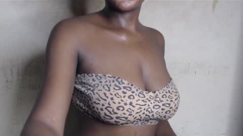 Snapshot of sluttx_choco chatting on 05.10.26 sluttx_choco online show from 05.10.26
