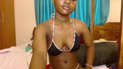 Snapshot of slutty_charmmz chatting on 04.26.26 Bree online show from 04.26.26