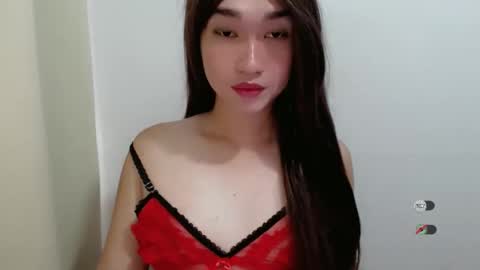 Snapshot of slutty_francine chatting on 05.24.26 FRANCINE online show from 05.24.26