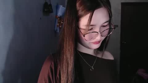 Snapshot of slutty_hannaxx chatting on 04.22.26 slutty_hannaxx online show from 04.22.26