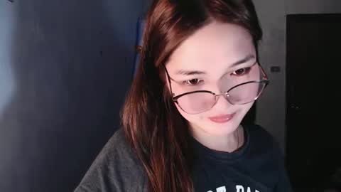 Snapshot of slutty_hannaxx chatting on 05.01.26 slutty_hannaxx online show from 05.01.26