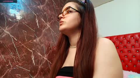 Snapshot of slutty_milf_bitch chatting on 04.03.26 Ana online show from 04.03.26