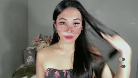 Snapshot of slutty_shanin chatting on 01.09.25 SHANIN online show from 01.09.25