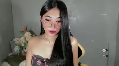Snapshot of slutty_shanin chatting on 01.15.25 SHANIN online show from 01.15.25
