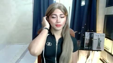 Snapshot of slutty_yesha chatting on 09.17.25 Slutty yesha online show from 09.17.25