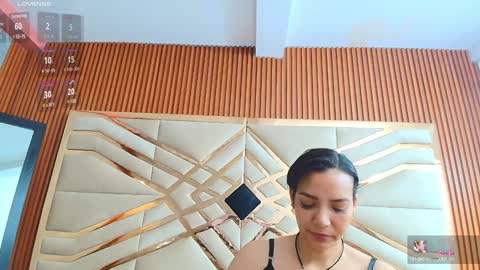Snapshot of sluttyandmature chatting on 01.20.25 MARCELA online show from 01.20.25
