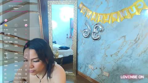 Snapshot of sluttyandmature chatting on 01.29.25 MARCELA online show from 01.29.25