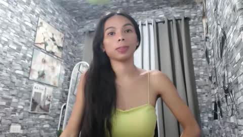 CHIE CHIE online show from 10.31.25