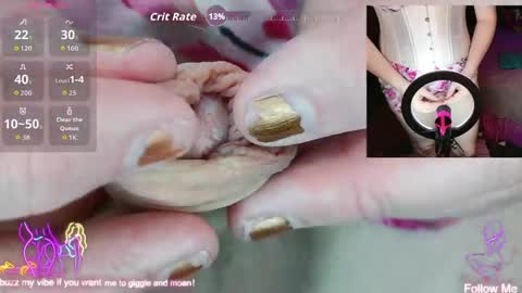 Snapshot of sluttyfrea chatting on 05.24.26 Faye online show from 05.24.26
