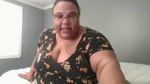 Snapshot of sluttyjess31 chatting on 02.14.26 Jessica online show from 02.14.26