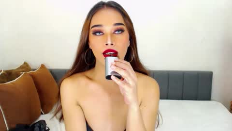 Snapshot of sluttywhore_angel chatting on 12.03.25 JANE AND MARY online show from 12.03.25